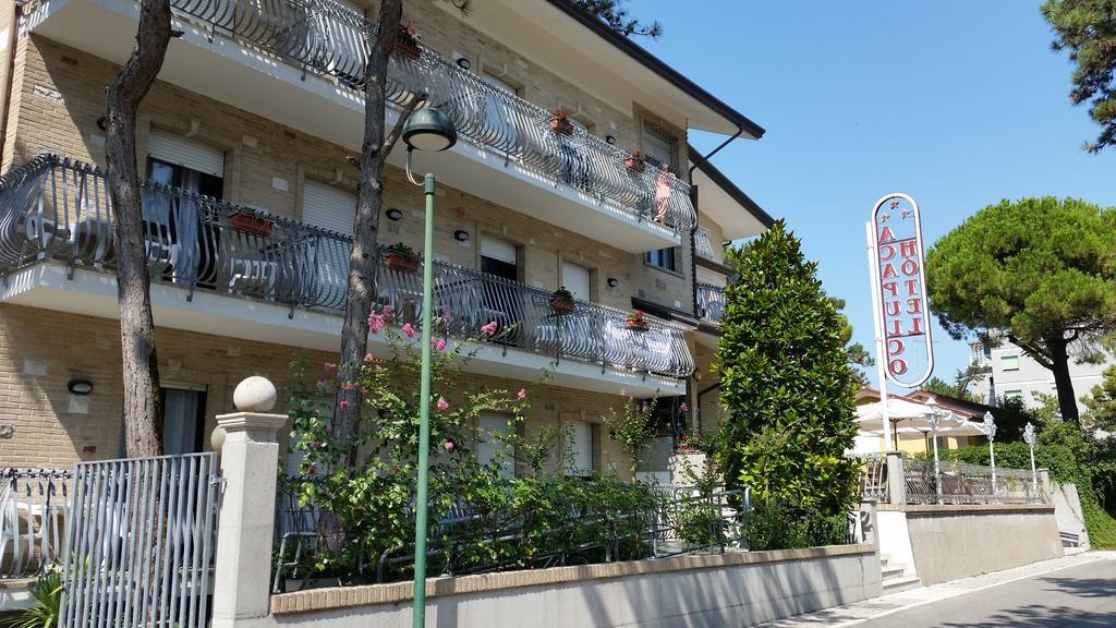 Acapulco Hotel